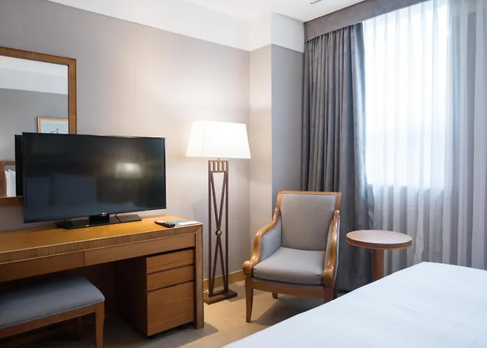 Hotel Mayfield